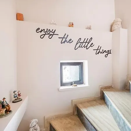 Arya Roof House