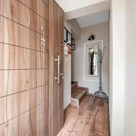 Merkez Bahceli Muestakil Ev Arya Roof House