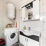 Merkez Bahceli Muestakil Ev Arya Roof House Vilă