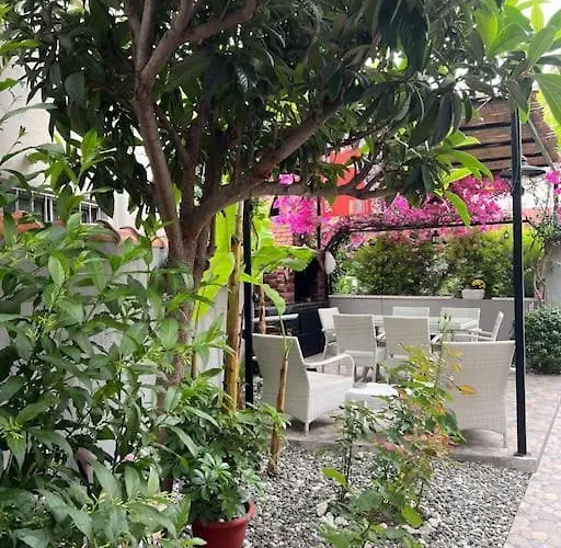 Merkez Bahceli Muestakil Ev Arya Roof House וילה