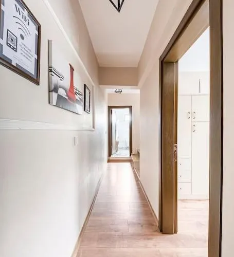 Merkez Bahceli Muestakil Ev Arya Roof House וילה מרמריס
